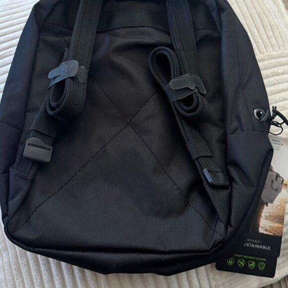 Travelon Anti-Theft Small Backpack SILVADUR TREATED travel bag - Picture 11 of 15